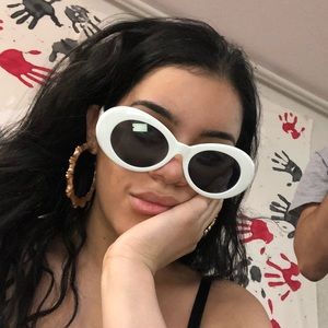 Meet your Posher, Shadigna